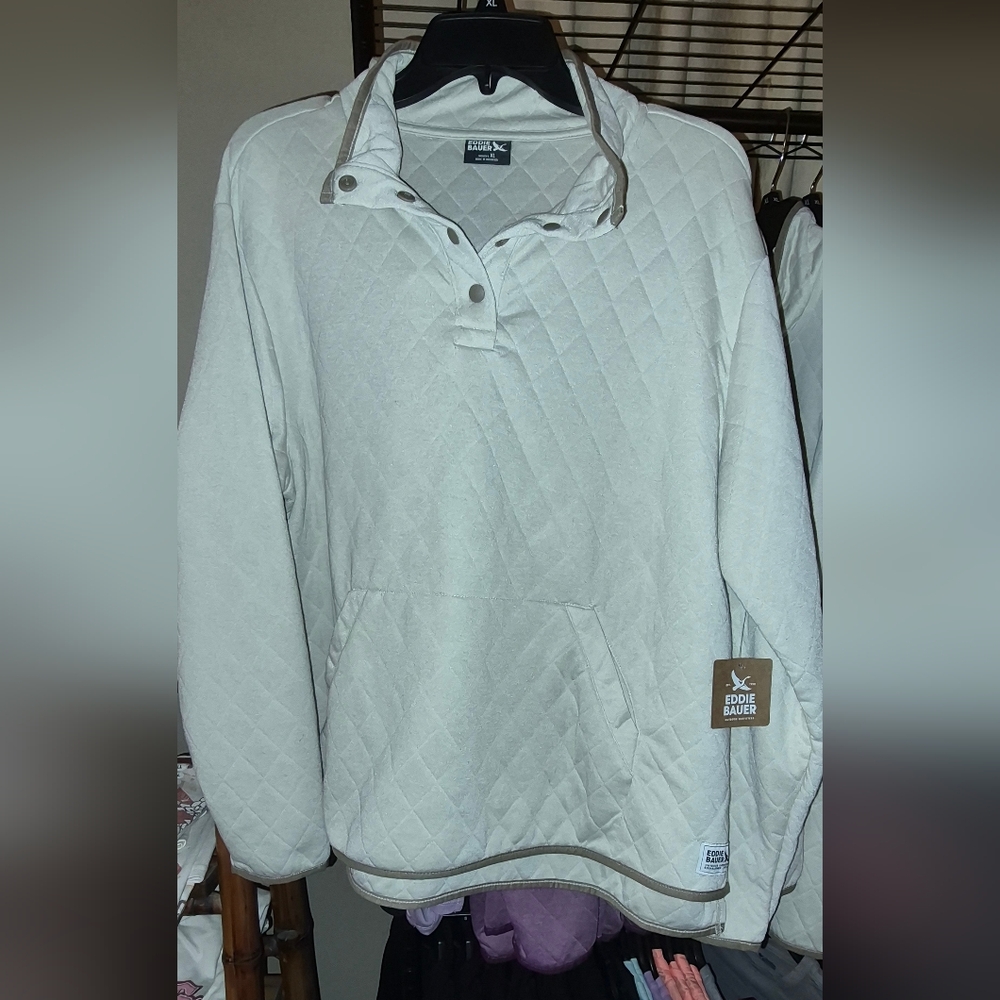 Eddie Bauer Cream Quilted Pullover With Kangaroo Pocket